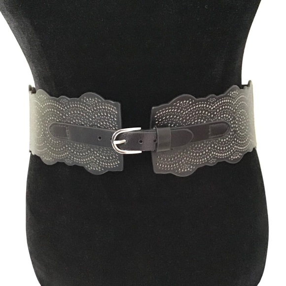 Express Leather & Lace Sexy Belt Size M/L - Picture 1 of 3